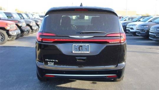 2025 Chrysler Pacifica