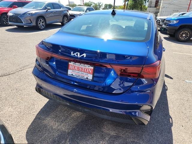2023 kia forte lxs