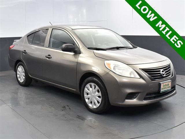 2014 nissan versa 1.6 s+