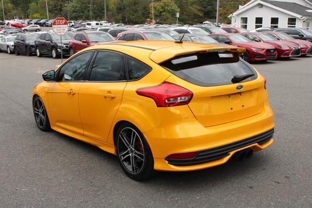 2015 ford focus st