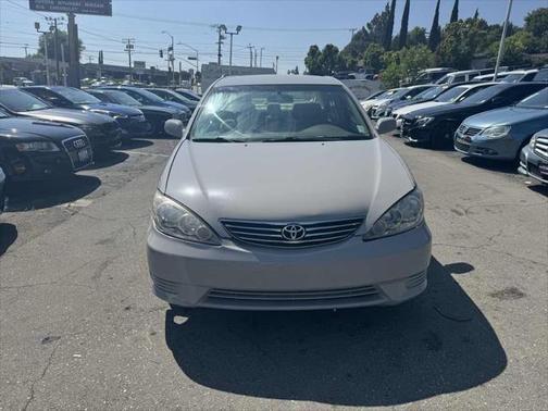 2005 toyota camry