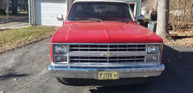 original interior,80% original paint,fresh rebuilt v-8,305.new exhaust,brakes