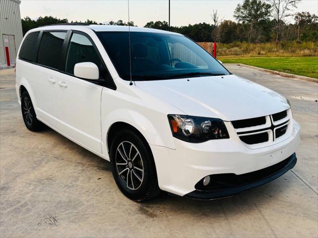 2018 dodge grand caravan gt