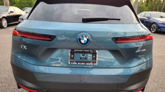2024 BMW iX