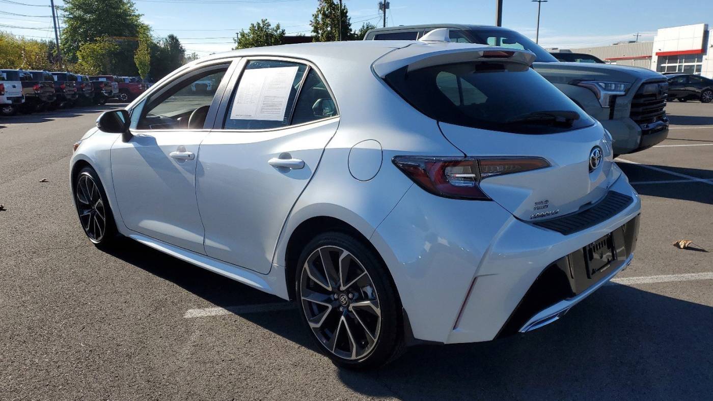 2022 toyota corolla hatchback xse