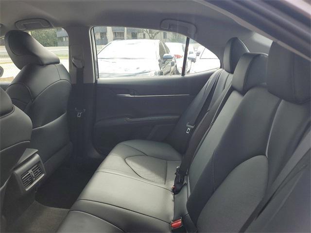 2022 toyota camry xse