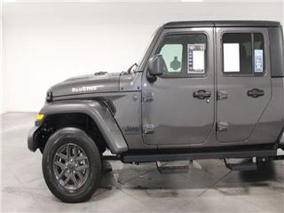 2024 Jeep Gladiator s