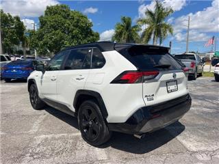 2020 Toyota RAV4 xse