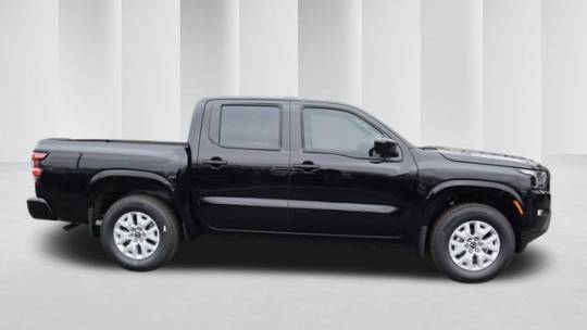 2024 Nissan Navara (Frontier) sv