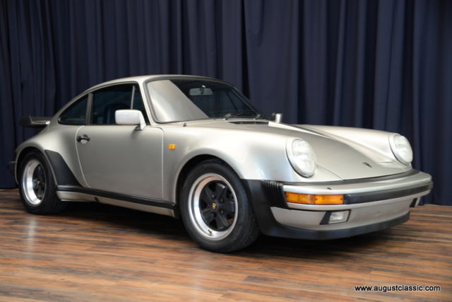 porsche 930 euro/row. 25k miles. silver/navy