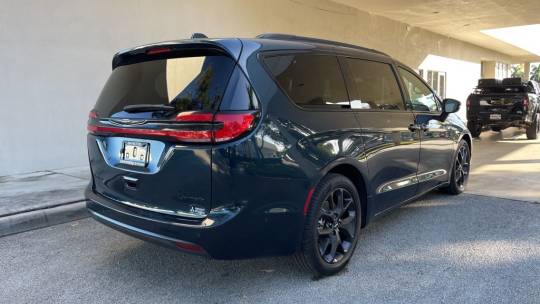 2022 Chrysler Pacifica