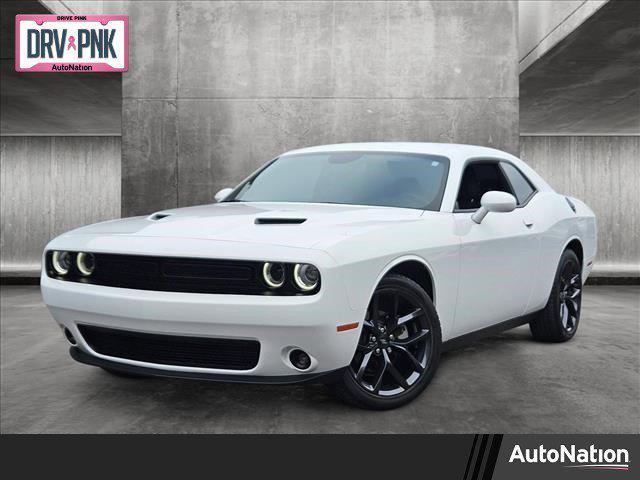 2023 dodge challenger sxt