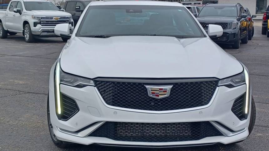 2022 cadillac ct4 sport