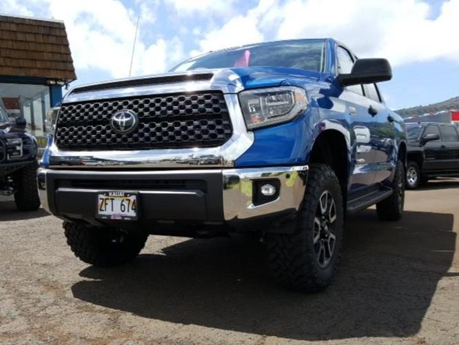 2018 toyota tundra sr5 4x4 sr5 4dr crewmax cab pickup sb (5.7l v8 for sale in lihue, hawaii