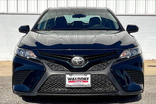 2020 toyota camry se