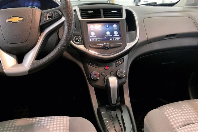 2020 chevrolet sonic fwd hatchback 1fl 5-door