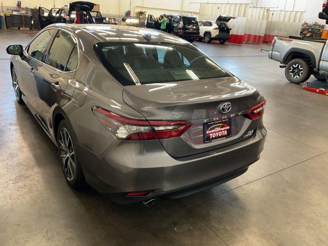 2021 toyota camry hybrid xle