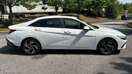2024 Hyundai Elantra