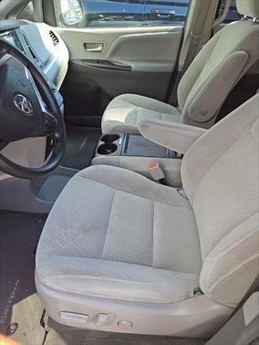 2017 toyota sienna