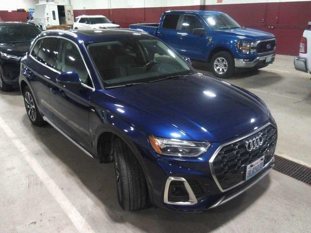 2022 audi q5 45 s line premium plus