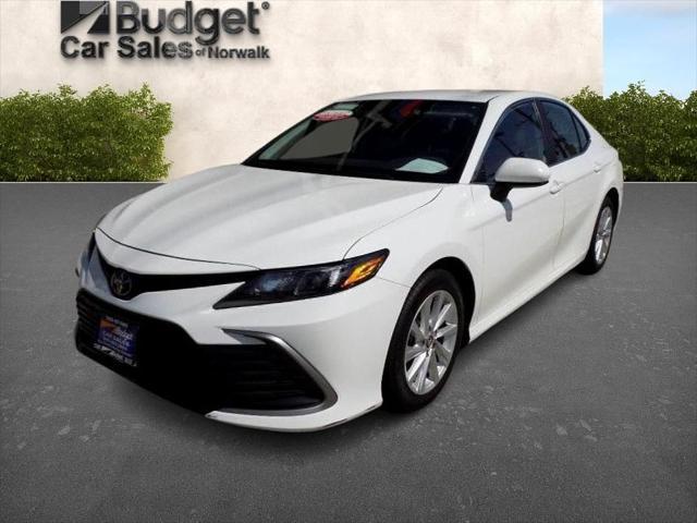 2023 toyota camry le