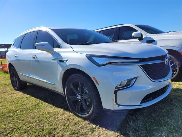 2024 buick enclave essence fwd