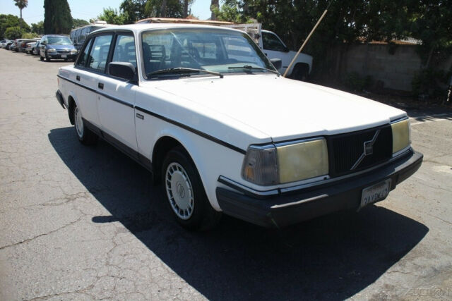 1992 volvo 240 2.3l automatic 4 cylinder no reserve