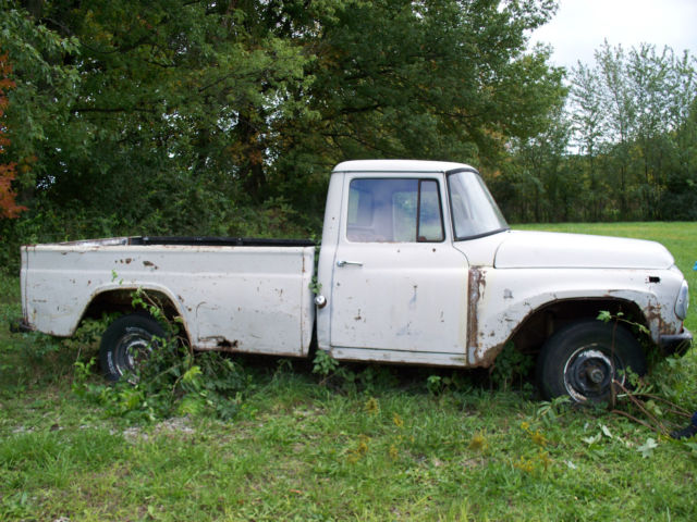 1968 international harvester pickup truck 1100 4wd v-8 4 speed