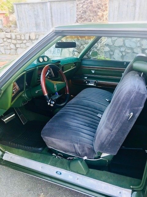 classic car!! 1972 oldsmobile 98, original! a must see!!