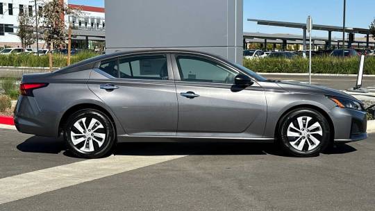 2025 Nissan Altima
