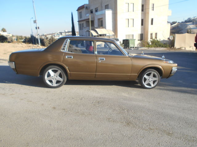 toyota crown 1974 running good