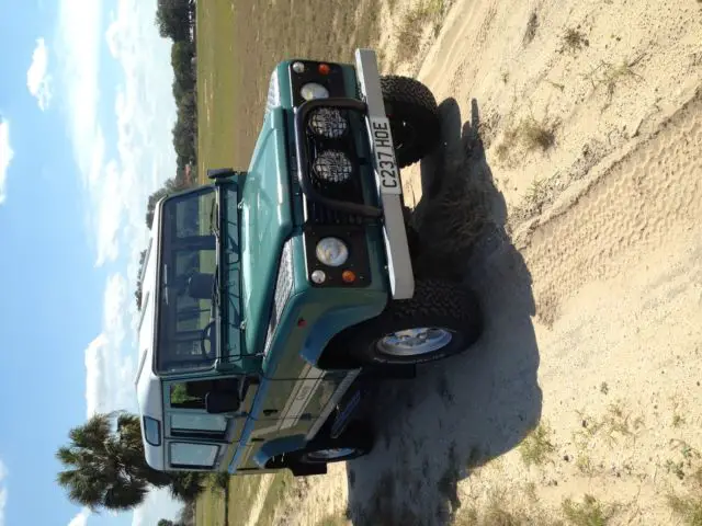 1985 110 land rover v8