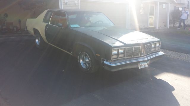 1977 olsmobile delta 88 pace car