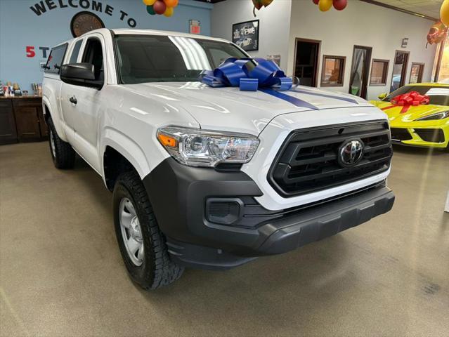 2022 toyota tacoma sr