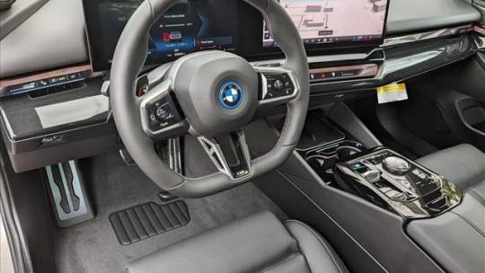 2024 BMW i5