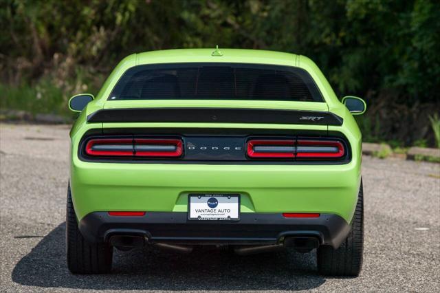 2015 dodge challenger srt hellcat