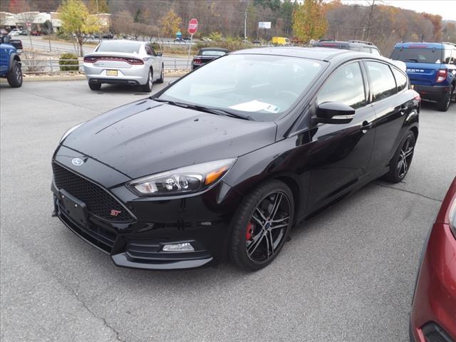 2018 ford focus st base