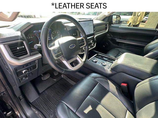 2022 ford expedition xlt