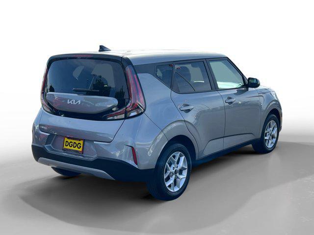 2024 kia soul lx