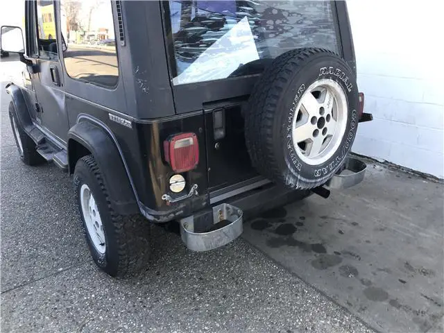 1989 jeep wrangler laredo 99,999 miles black suv straight 6 cylinder engine 4.2l
