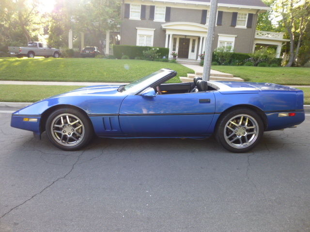 1989 chevrolet corvette base 2dr std convertible manual transmission