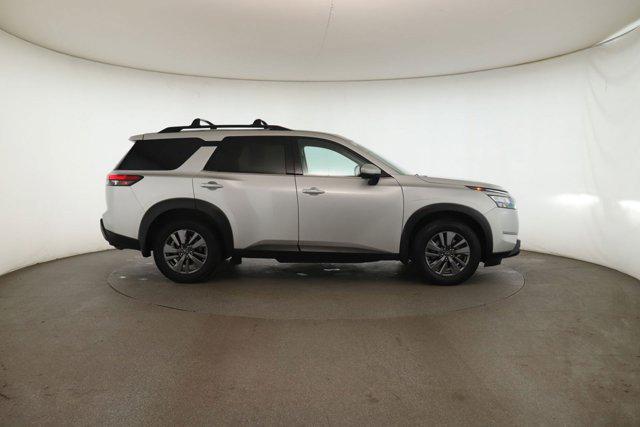 2023 nissan pathfinder sv 4wd