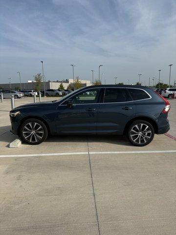 2022 volvo xc60 b5 momentum