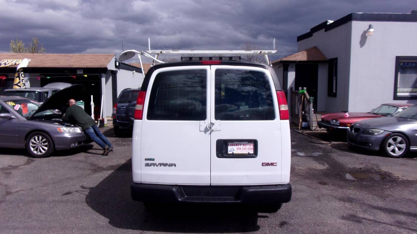 2010 gmc savana 2500