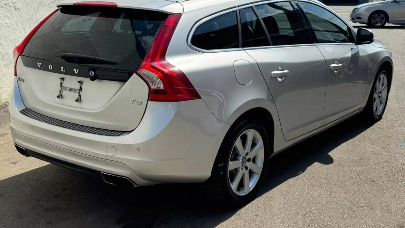 2016 volvo v60 t5 drive-e platinum