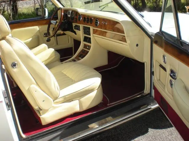 1986 rolls-royce corniche 2-door convertible