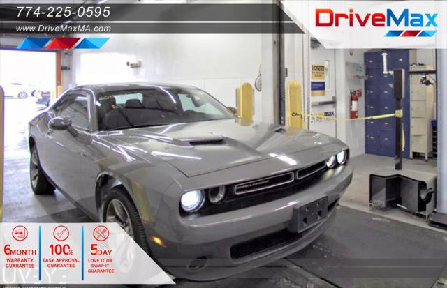 2018 dodge challenger sxt