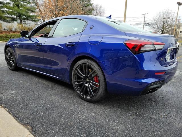 2023 maserati ghibli modena q4