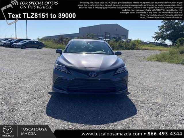 2022 toyota camry le