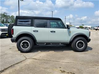 2023 Ford Bronco outer banks advanced
